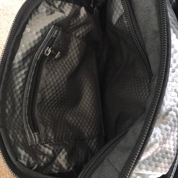 Backpack - Picture 4 of 8